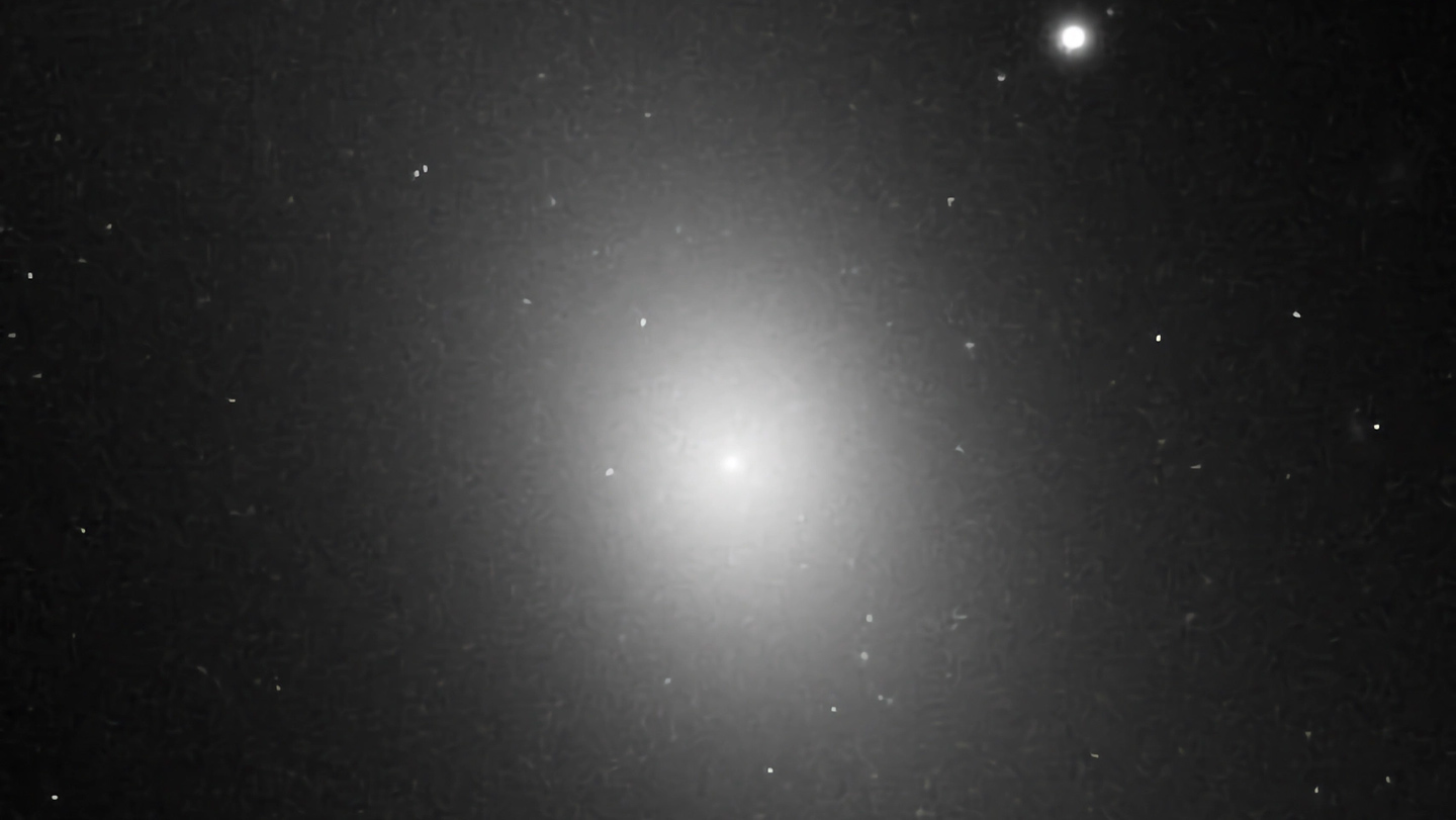 Evrenin Devi: En Büyük Galaksi, 17 Milky Way’in Genişliğinden Daha Fazla