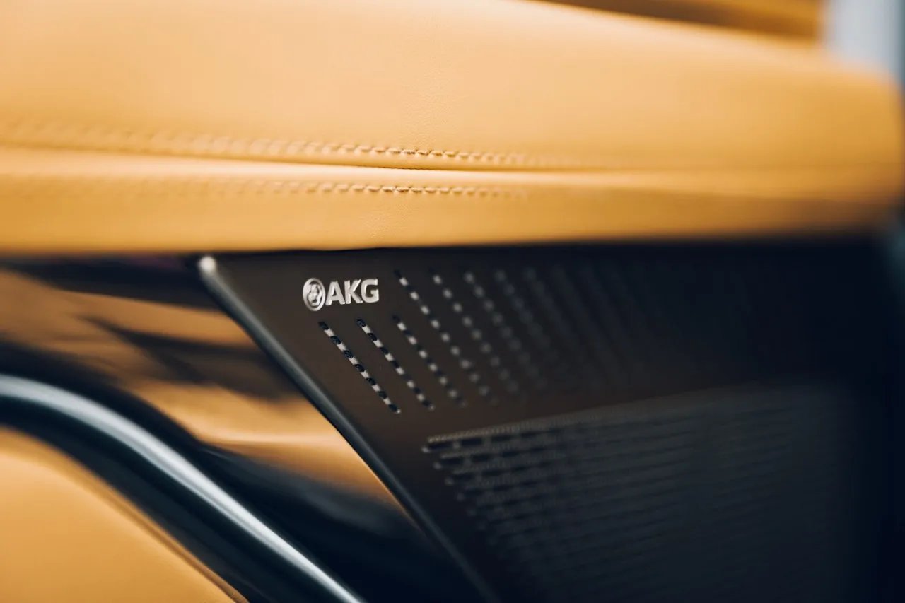 Cadillac, AKG ve Maroon 5’in Dolby Atmos Dünyasına Girişi: Ses Nesneleriyle Birlikte Unutulmaz Deneyimler