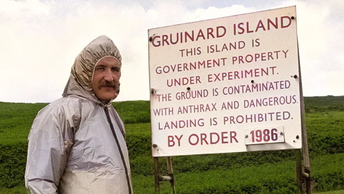 İkinci Dünya Savaşı’nda İngiltere’nin Gizli Bioweapon Deneyi: “Anthrax Adası”nın Hikayesi