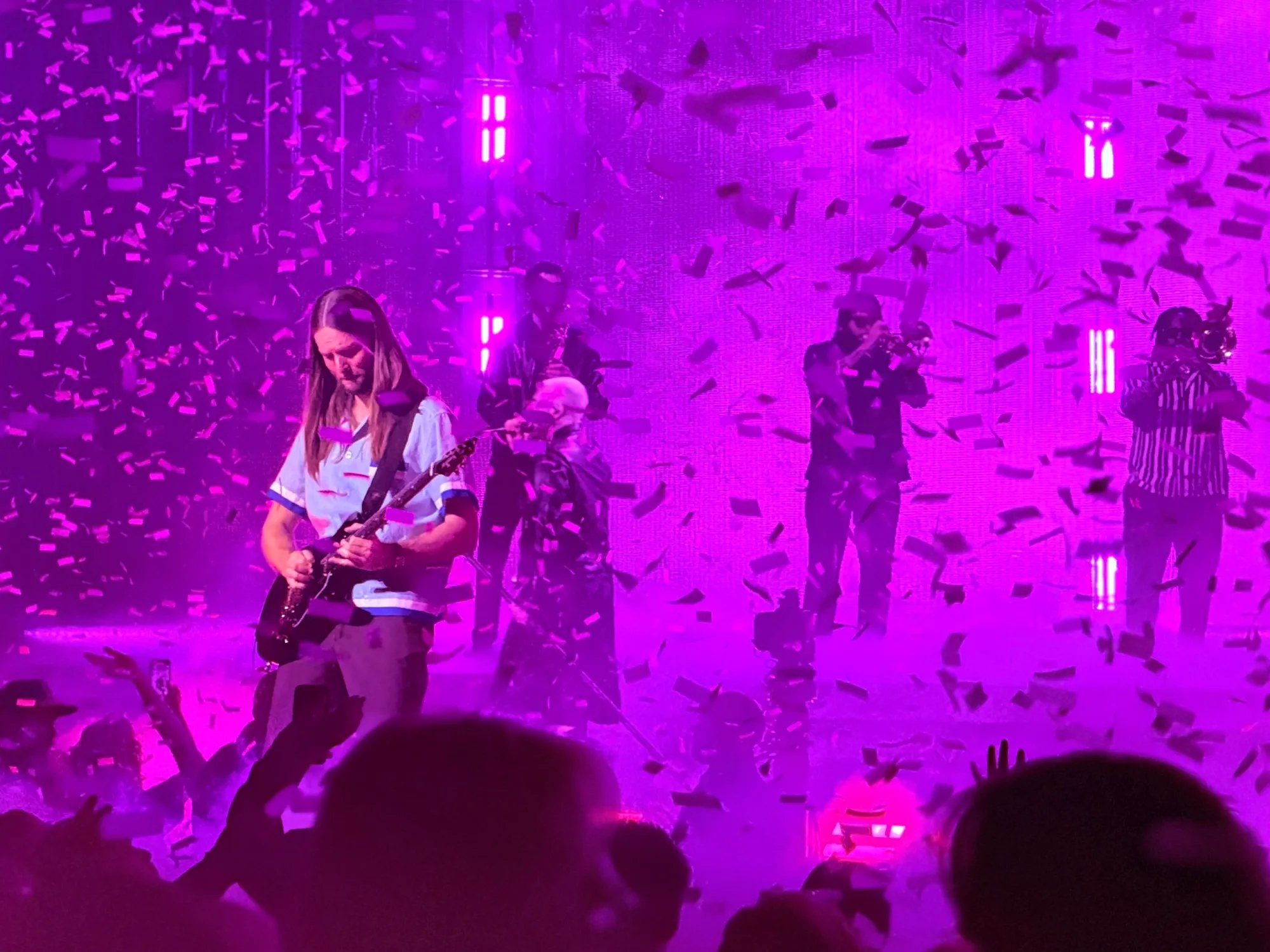 Cadillac, AKG ve Maroon 5’in Dolby Atmos Dünyasına Girişi: Ses Nesneleriyle Birlikte Unutulmaz Deneyimler