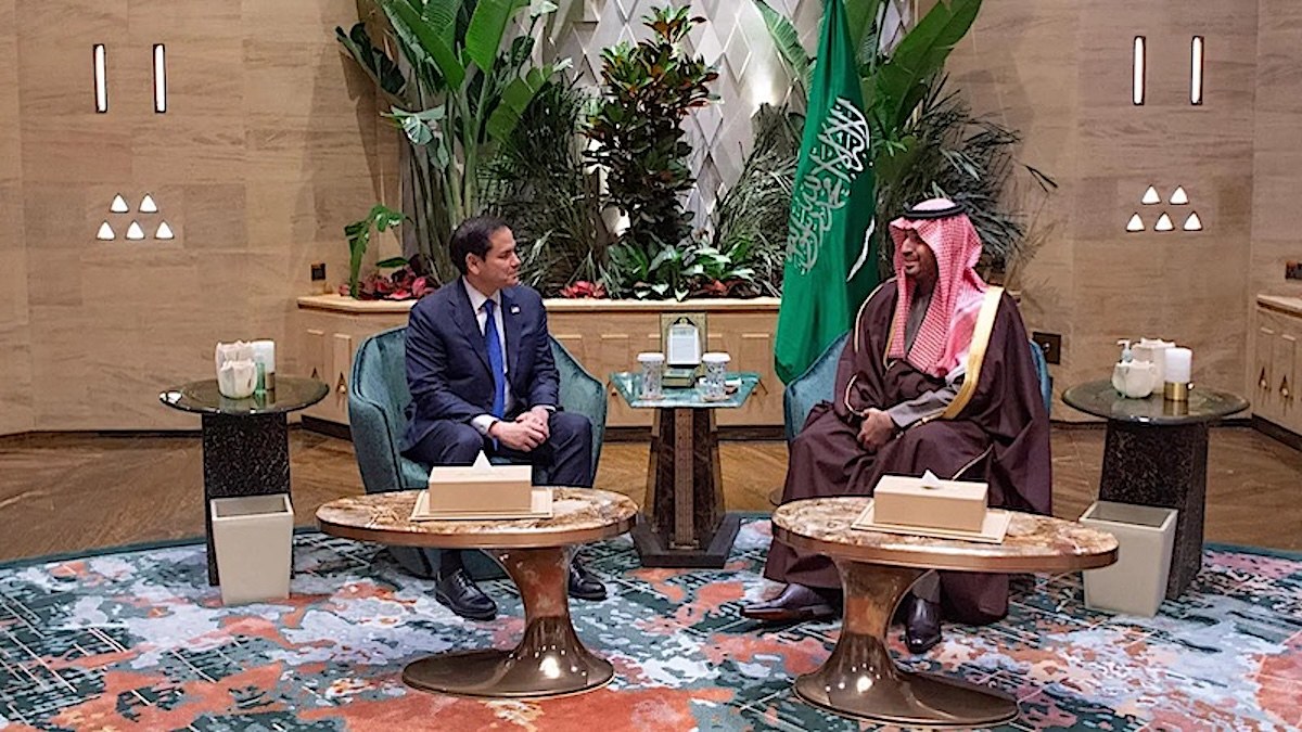 ABD, Suudi Arabistan’a Verdiği Savunma Taahhütlerini Yerine Getirecek