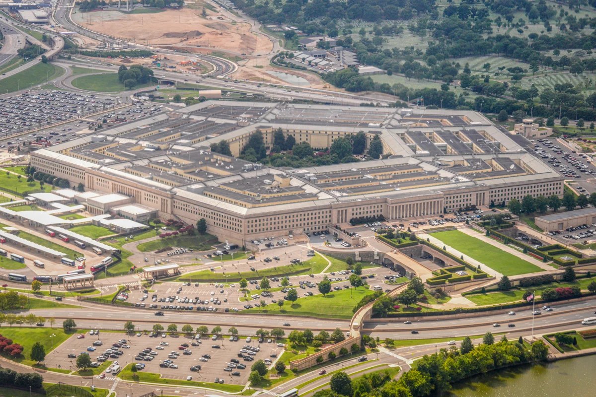 Pentagon, Erkek Askerler İçin Tartışmalı Testosteron Kılavuzlarını Askıya Aldı