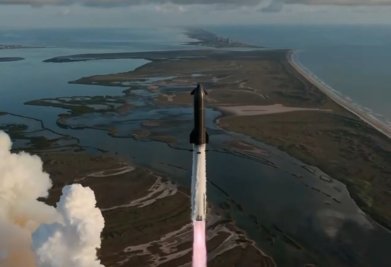 SpaceX’in Starship süper roketi ilk yörünge uçuşunda görevini tamamladı