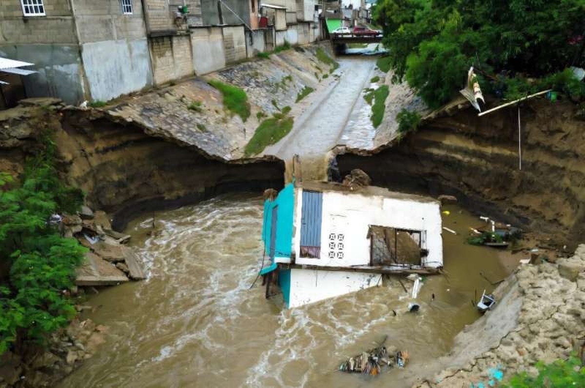 Heavy rains ahead of the storm led to a landslide that destroyed a house in Acapulco. Heavy rains ahead of the storm led to a landslide that destroyed a house in Acapulco