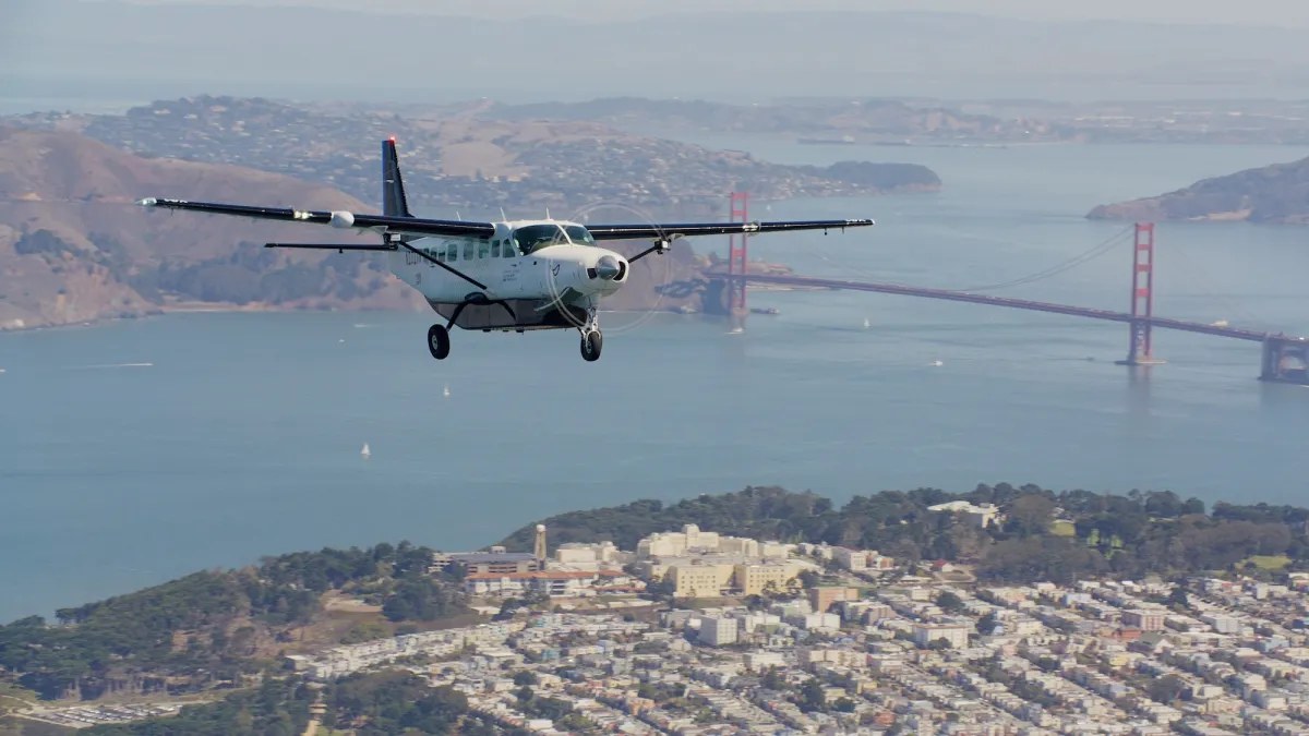 İlk kez otonom uçuşla Amerika’yı geçen Cessna Caravan, yapay zeka ile tüm uçuş aşamalarını yönetti