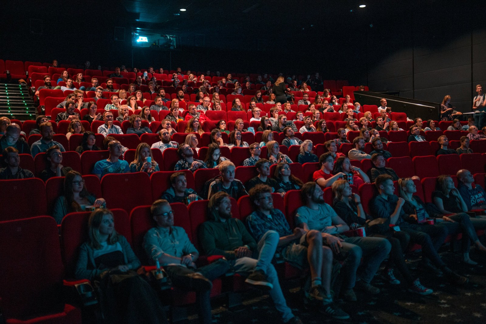 Kadın senaristli filmler stüdyolara en fazla kazandırıyor, ancak bütçeler erkek yönetmenlere gidiyor: Çalışma