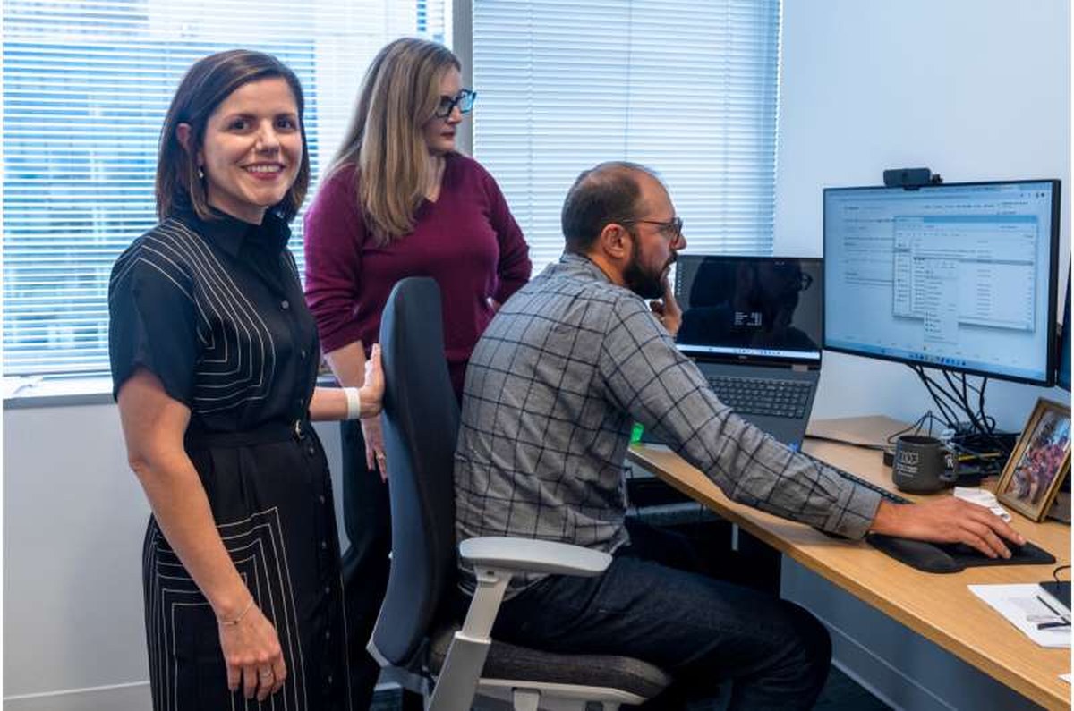 How the Smithsonian is using AI to connect artifacts from the American Revolution