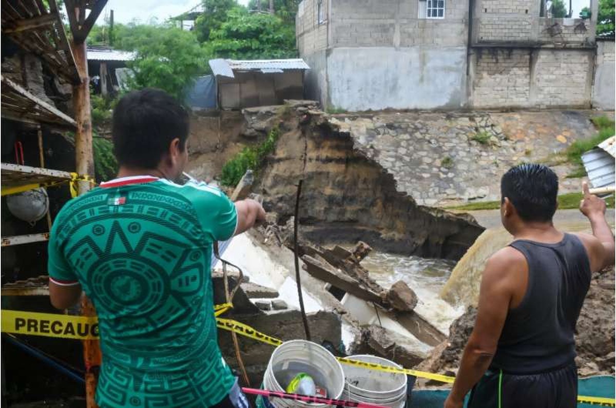 Torrential rains caused by Simon have already caused flooding in Mexico's Acapulco. Torrential rains caused by Simon have already caused flooding in Mexico's Acapulco