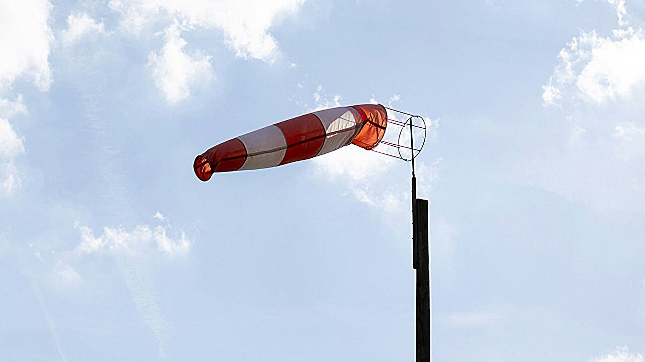 Küresel rüzgâr enerjisi, fırtınaların izi kutuplara kayarken bile durağan kalmaya devam edebilir